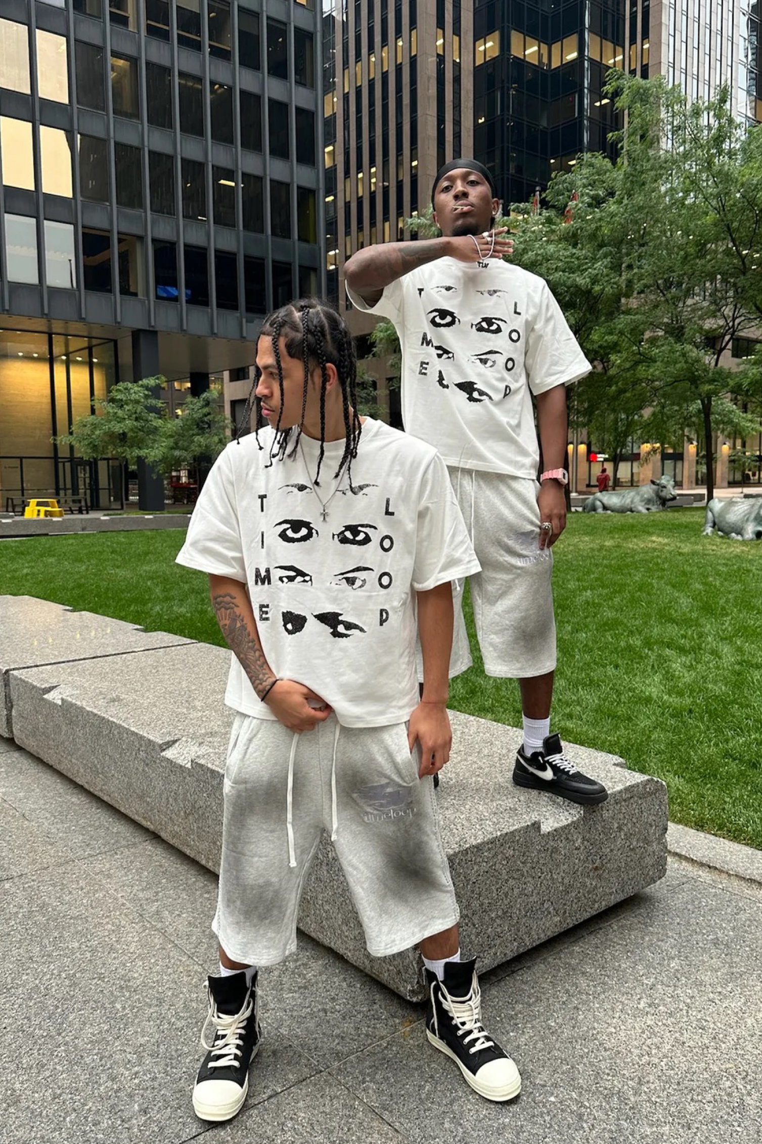 EYES TEE