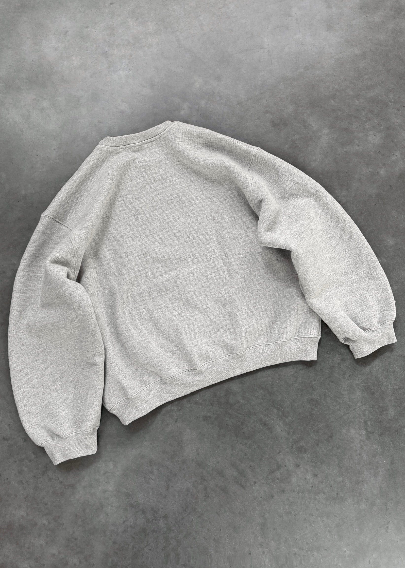 CREWNECK - HEATHER GREY