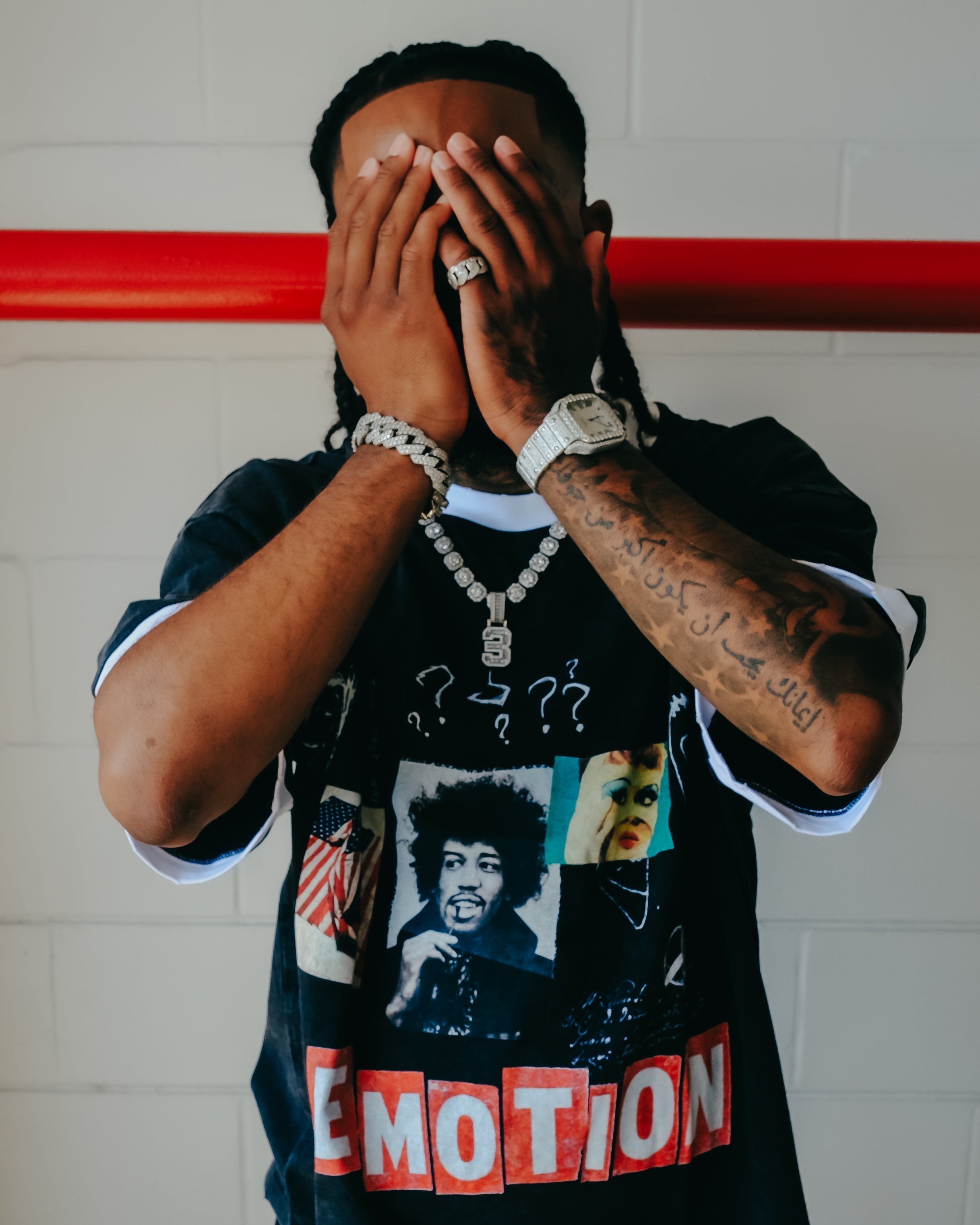 Mixed Emotions　Black “Static” Tee